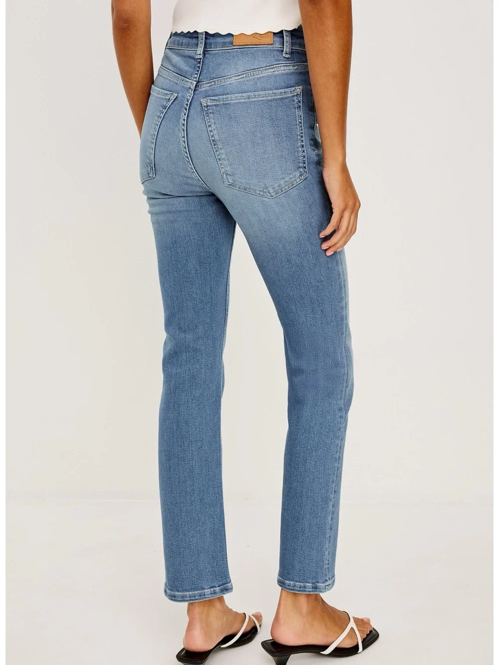 Rails Straight-Leg Jeans in Light Blue Wash High rise straight Size 24 100%Cott